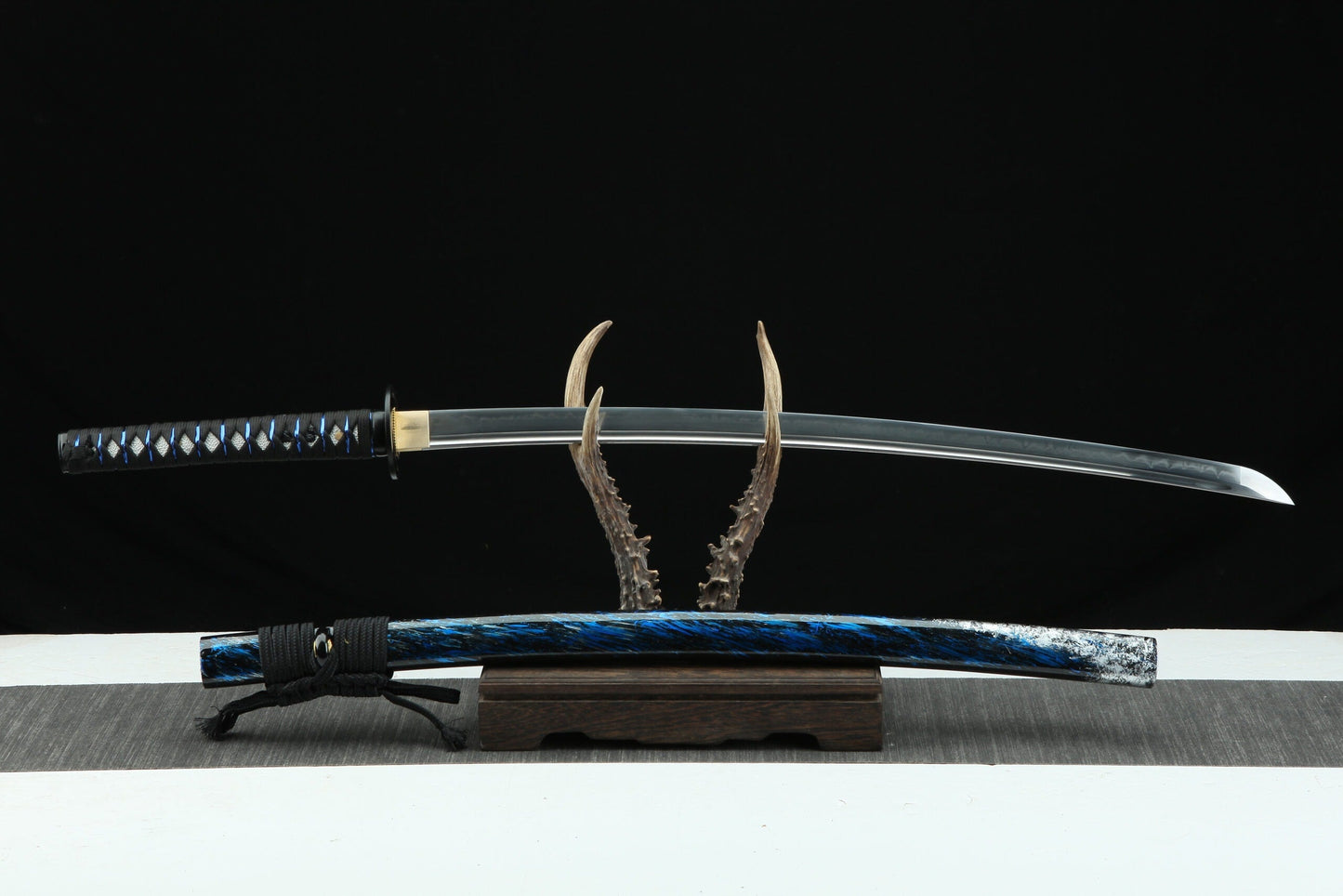 Tokyo Katana – Gesamtansicht