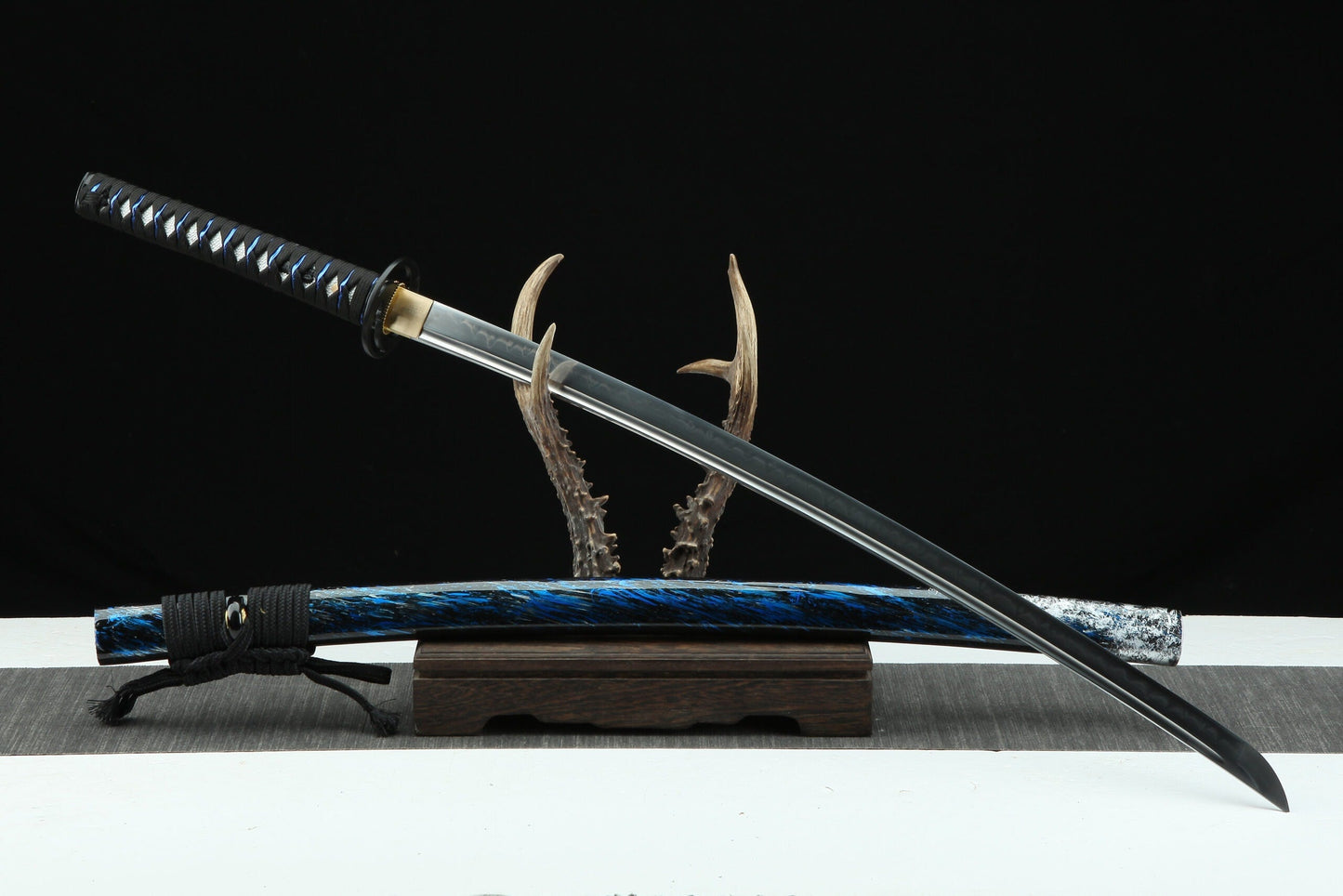 Tokyo Katana – Gesamtansicht