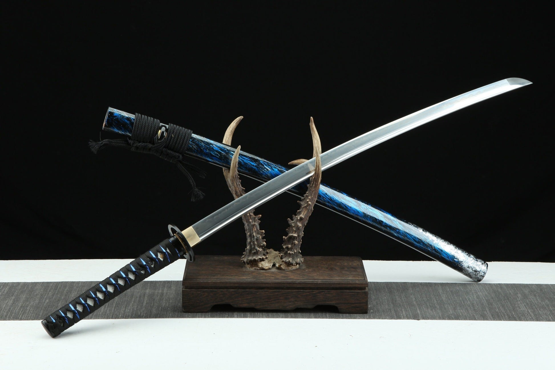 Tokyo Katana – Gesamtansicht
