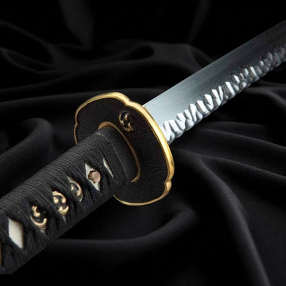 Feuerblüte Katana – Damaststahl – Gesamtansicht