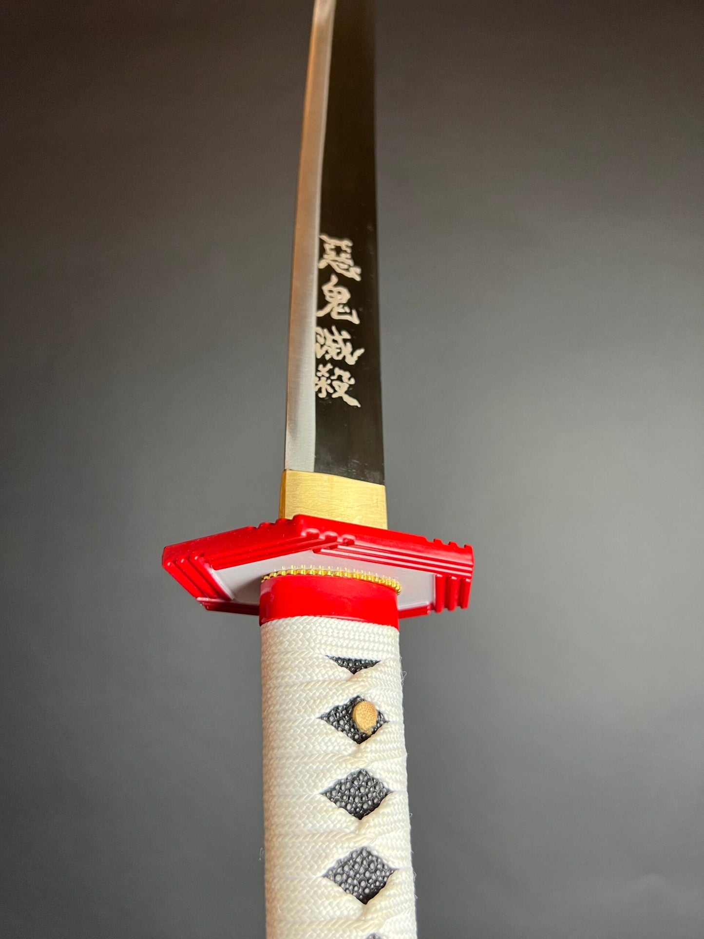 Giyu Tomioka Katana-Schwert – Saya-Detail