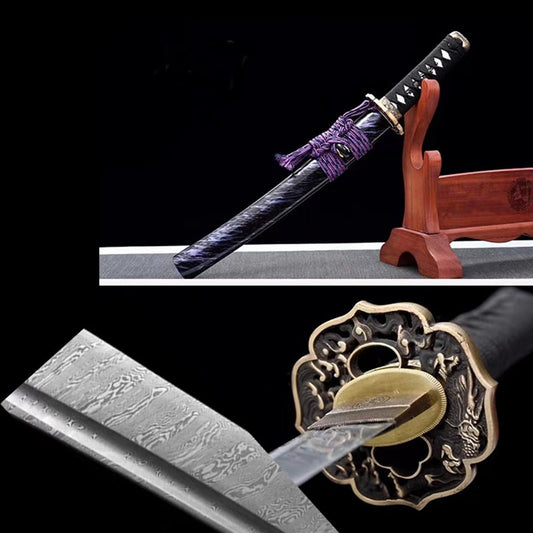 Tanto Sanmu, japanisches Tanto-Messer mit Spiralmuster aus gedrehtem Damaststahl, in lackierter Saya