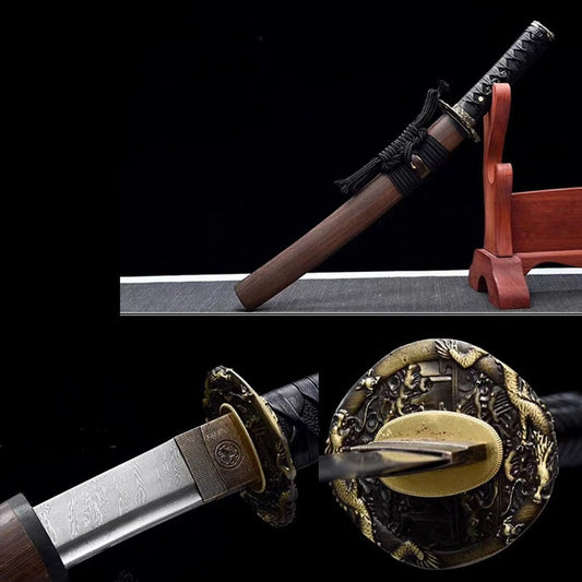Tanto Katori – japanisches Tanto-Messer mit Spiralmuster aus gedrehtem Damaststahl und Saya